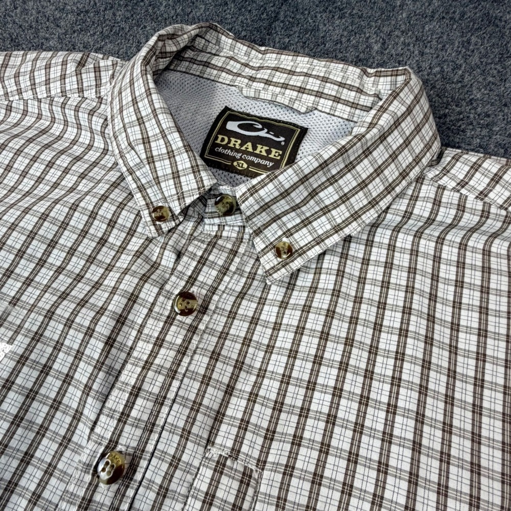 Drake Waterfowl Mens XL Short Sleeve Plaid Fishing Shirt Ventilated Brown White